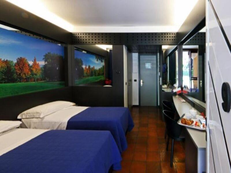 Hotel Pineta Busto Arsizio Exterior foto